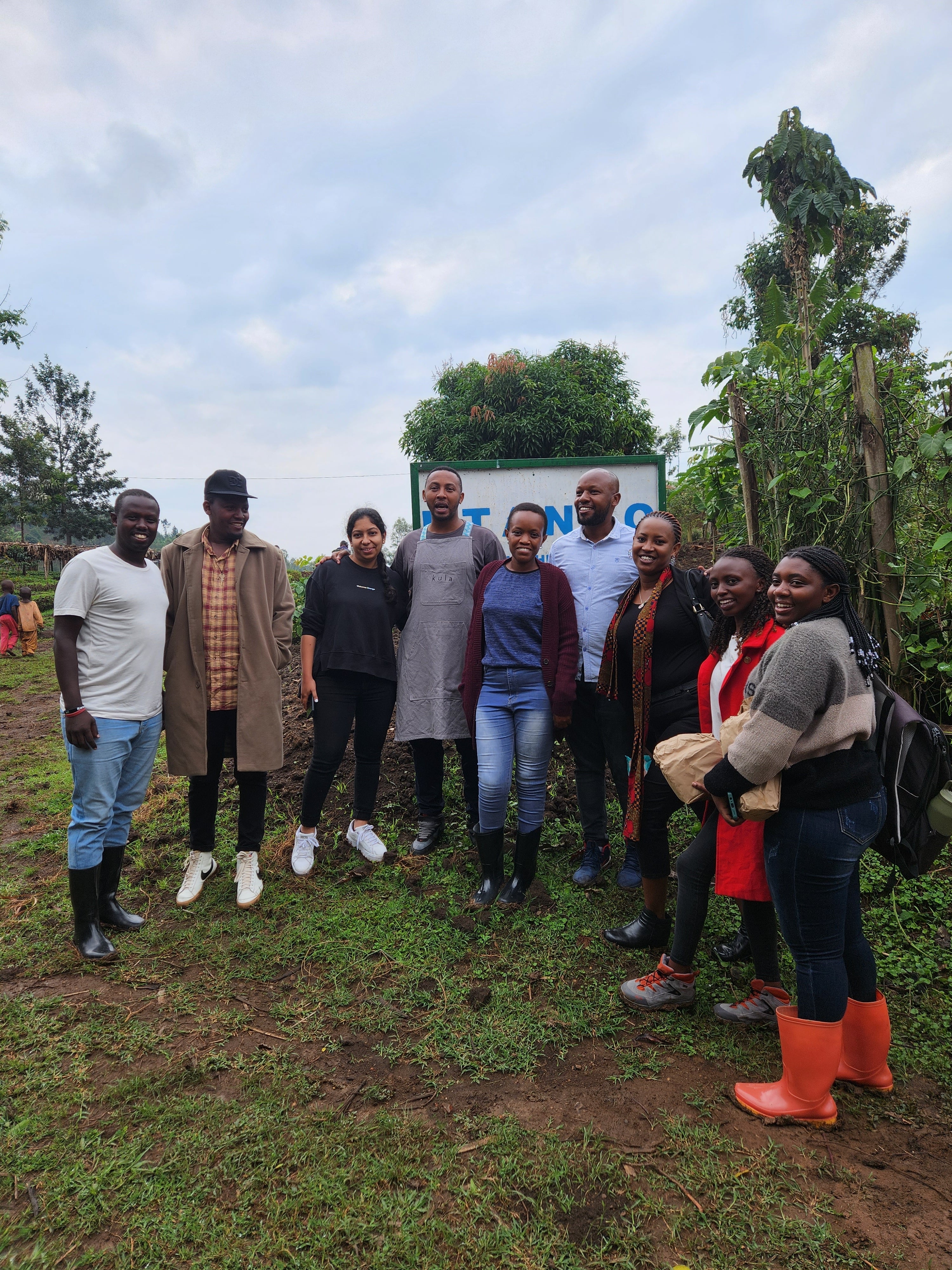 SACRED ORIGINS - RWANDA KULA PROJECT - NZIZA CYANE MICROLOT GREEN COFFEE